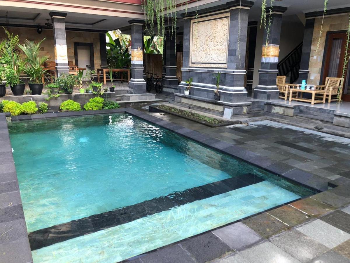 อวัน บาหลี เฮาส์ Hotel อูบุด ภายนอก รูปภาพ