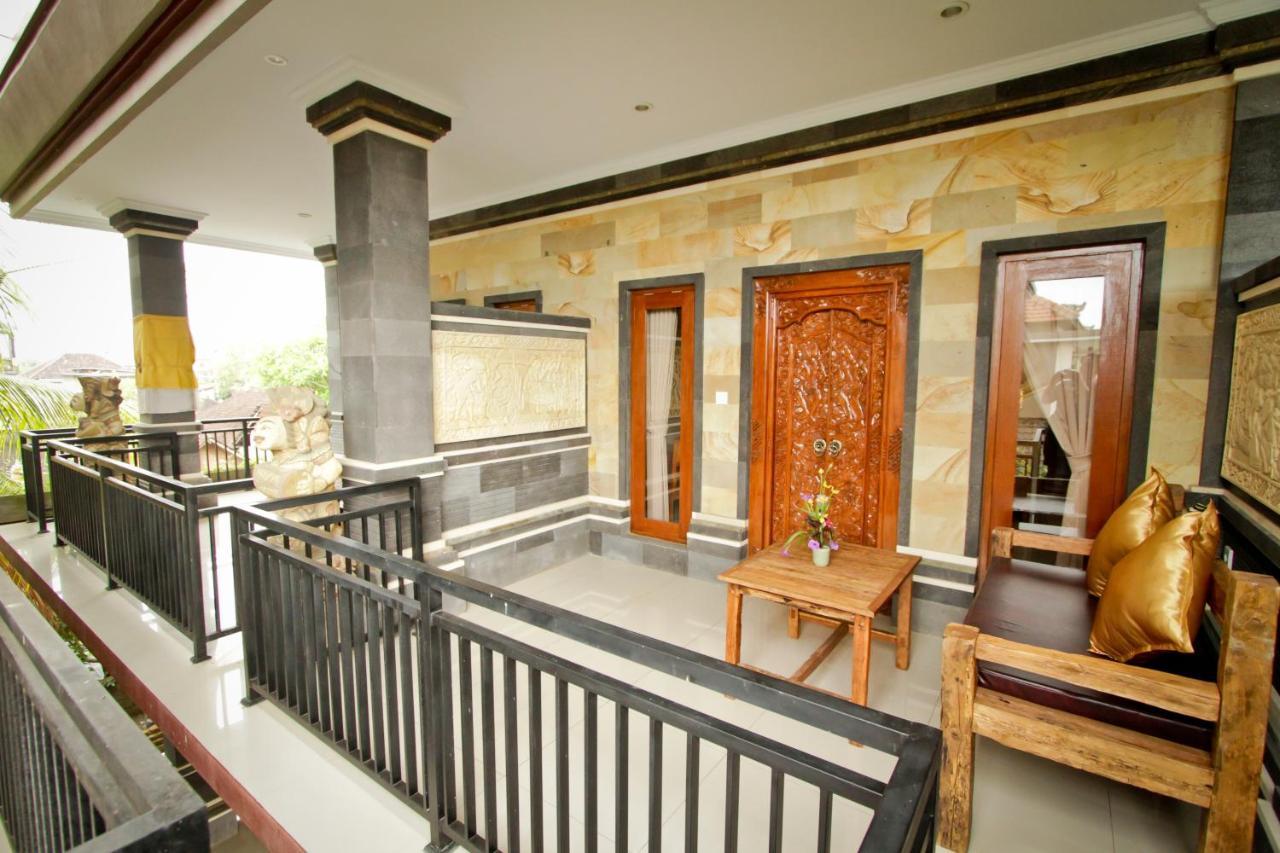 อวัน บาหลี เฮาส์ Hotel อูบุด ภายนอก รูปภาพ