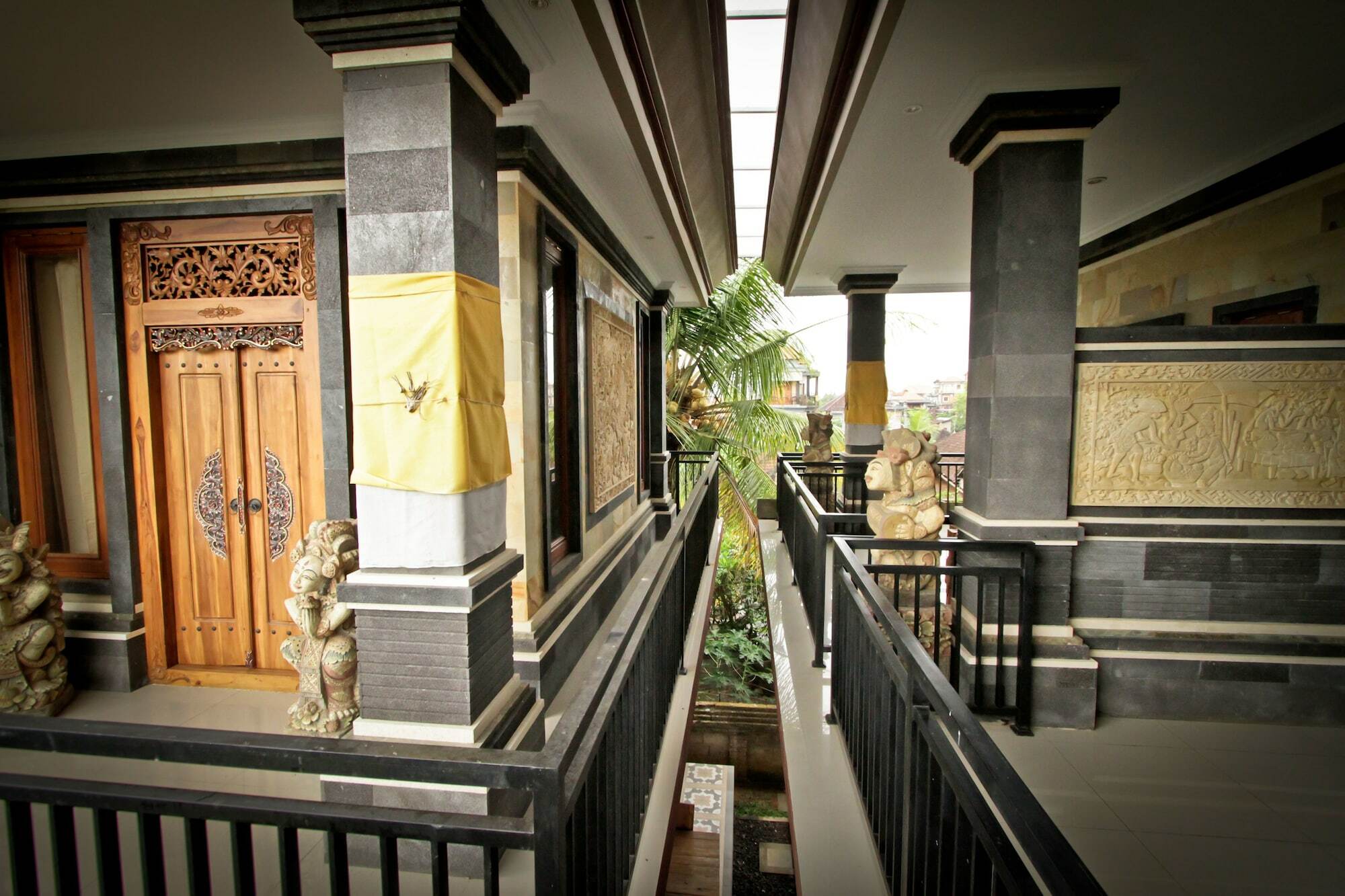 อวัน บาหลี เฮาส์ Hotel อูบุด ภายนอก รูปภาพ